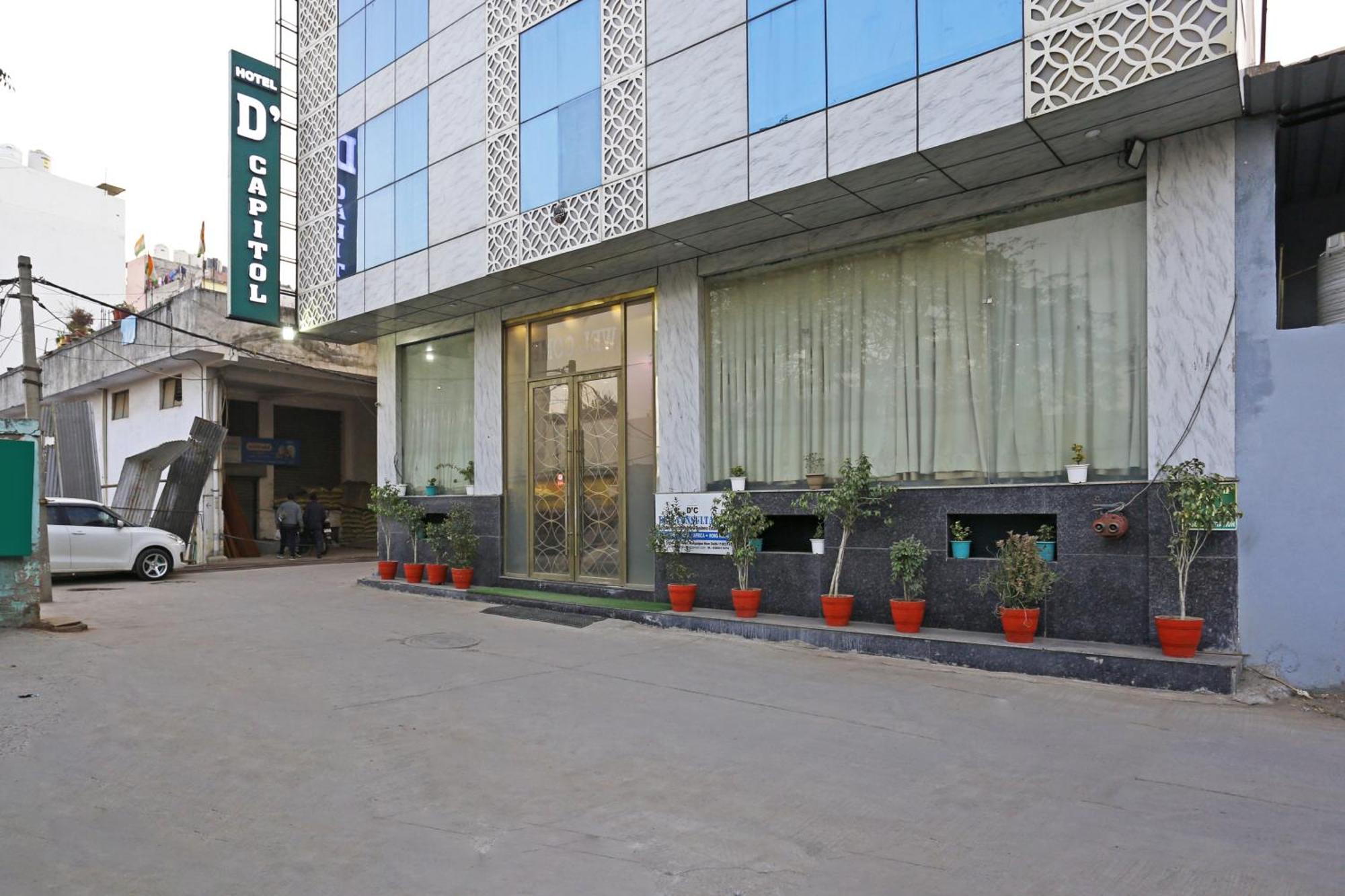 Hotel D'Capitol - Delhi Airport Ню Делхи Екстериор снимка